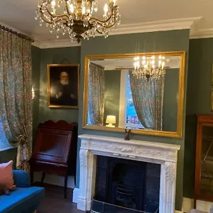 Large Georgian Family Town House Holiday home
